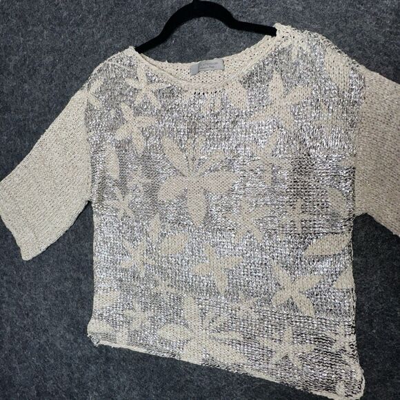 D. EXTERIOR Made in Italy Silver Metallic Floral Sparkle Knit Top Sweater Size M - Picture 3 of 12